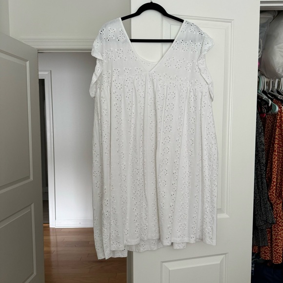 ASOS white eyelet dress - Picture 2 of 2